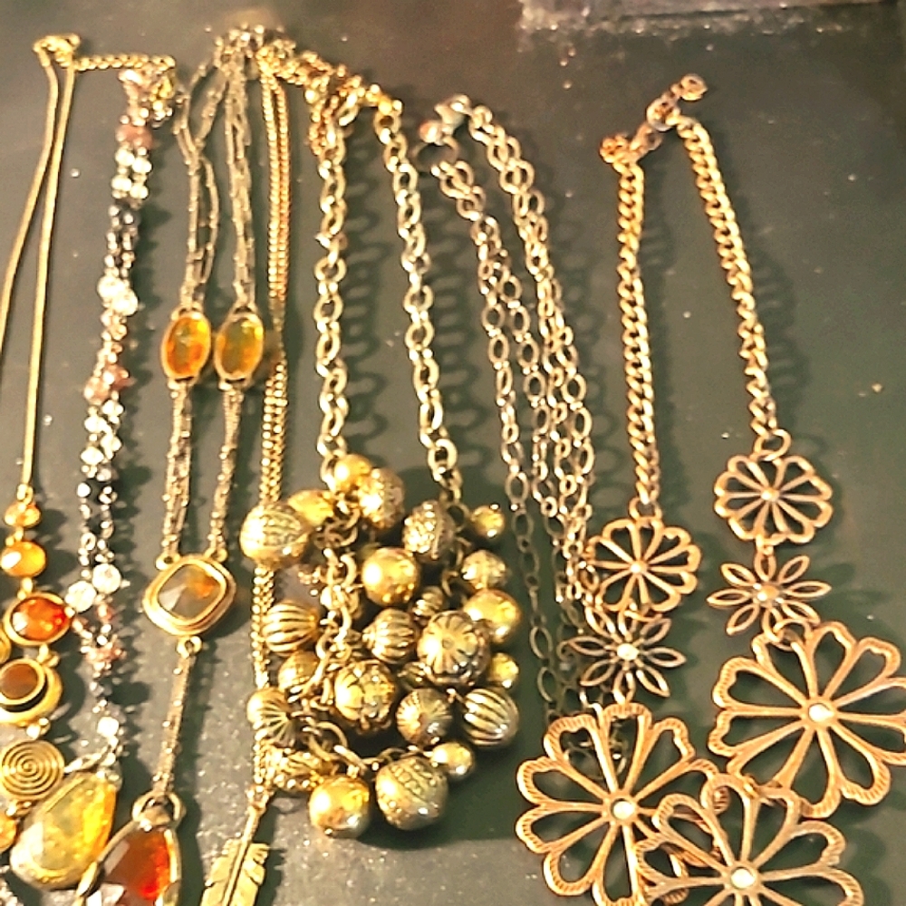 Elegant Brass/Antiqued/Gold-Toned Floral Necklace Set